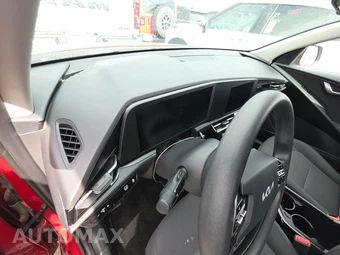 2025 Kia Niro LX - miniatura 12