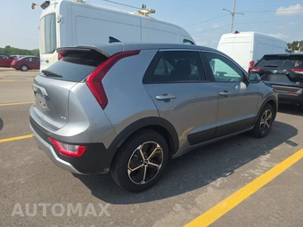 2025 Kia Niro LX - miniatura 4