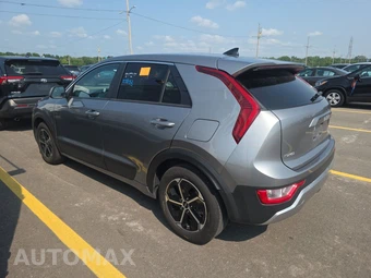 2025 Kia Niro LX - miniatura 6