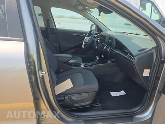 2025 Kia Niro LX - miniatura 8