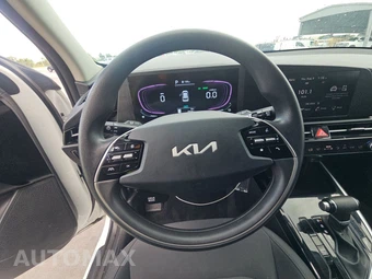 2025 Kia Niro LX - miniatura 10