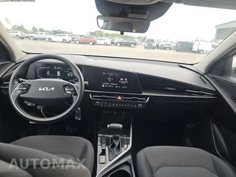 2025 Kia Niro LX - miniatura 11