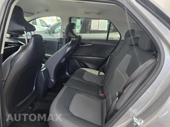 2025 Kia Niro LX - miniatura 10