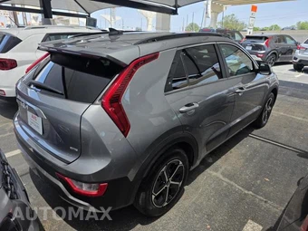 2025 Kia Niro LX - miniatura 16