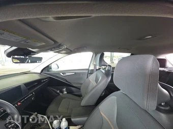 2025 Kia Niro LX - miniatura 18