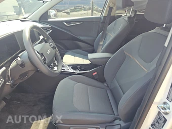 2025 Kia Niro LX - miniatura 7