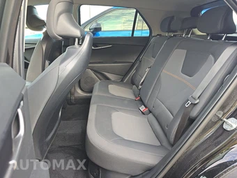 2025 Kia Niro LX - miniatura 13