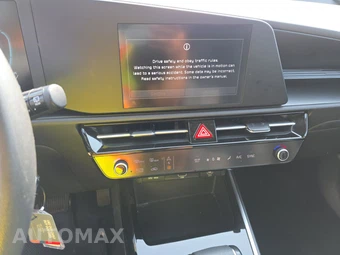 2025 Kia Niro LX - miniatura 11