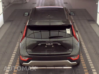 2025 Kia Niro LX - miniatura 5