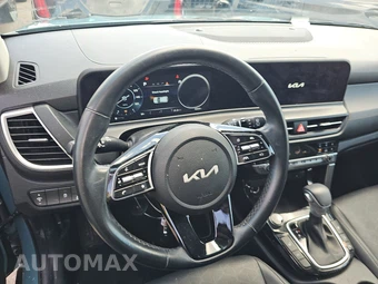 2025 Kia Seltos EX – miniatura 10