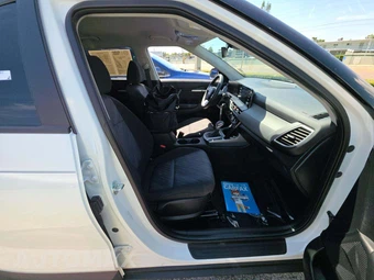 2025 Kia Seltos LX - miniatura 18