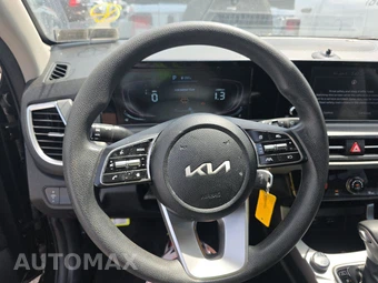 2025 Kia Seltos LX – miniatura 10