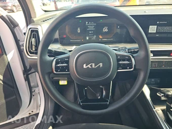 2025 Kia Sorento LX - miniatura 10