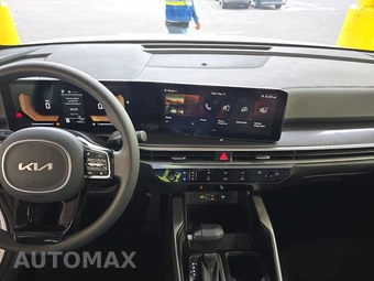 2025 Kia Sorento LX - miniatura 11