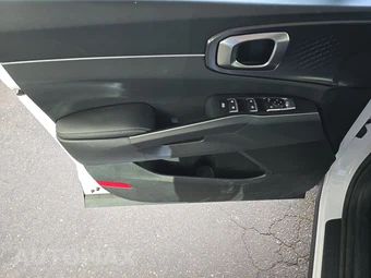 2025 Kia Sorento LX - miniatura 9