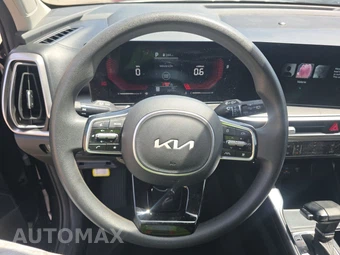 2025 Kia Sorento LX - miniatura 10