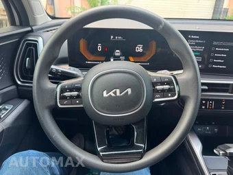 2025 Kia Sorento LX - miniatura 17