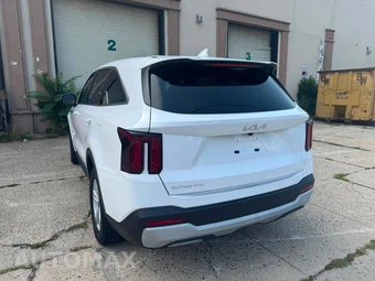 2025 Kia Sorento LX - miniatura 5