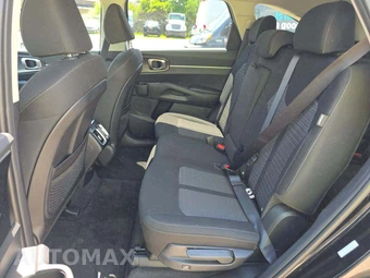 2025 Kia Sorento LX - miniatura 10