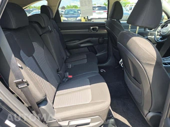 2025 Kia Sorento LX - miniatura 14