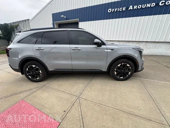 2025 Kia Sorento S - miniatura 4
