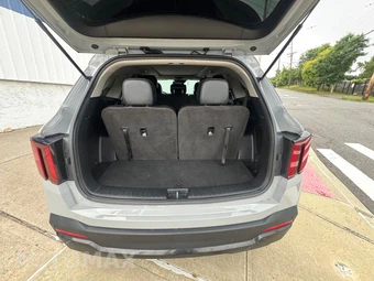 2025 Kia Sorento S - miniatura 9