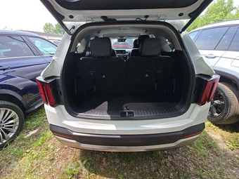 2025 Kia Sorento X-Line EX - miniatura 15