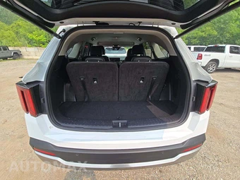 2025 Kia Sorento X-Line EX – miniatura 15