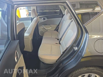 2025 Kia Soul LX - miniatura 13