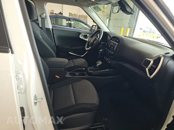 2025 Kia Soul LX - miniatura 8