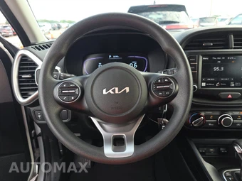 2025 Kia Soul LX - miniatura 10