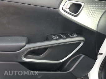2025 Kia Soul LX - miniatura 9