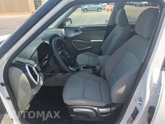 2025 Kia Soul LX - miniatura 7