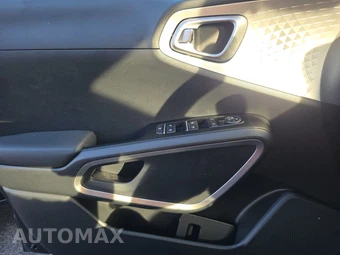2025 Kia Soul LX - miniatura 9