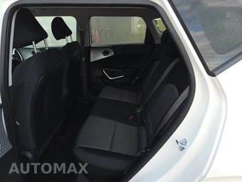 2025 Kia Soul LX - miniatura 13