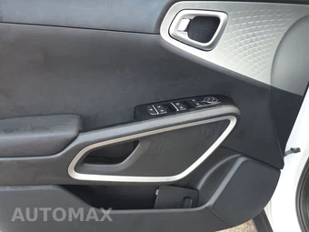 2025 Kia Soul LX - miniatura 9