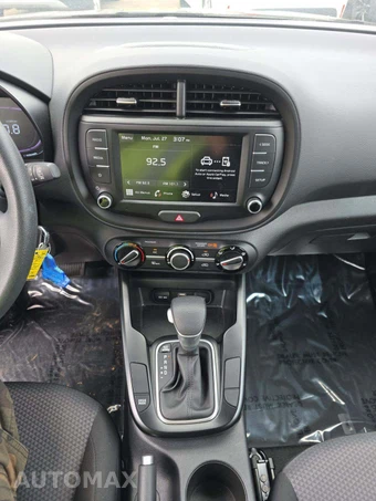 2025 Kia Soul LX - miniatura 10