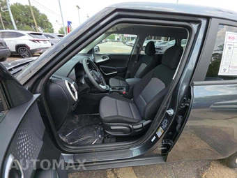 2025 Kia Soul LX - miniatura 6