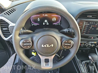 2025 Kia Soul LX - miniatura 10
