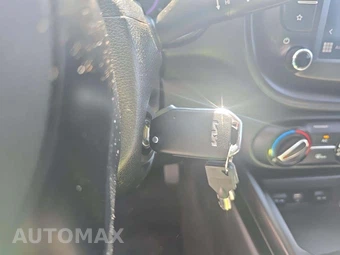 2025 Kia Soul LX - miniatura 5