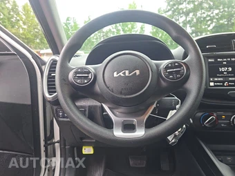 2025 Kia Soul LX - miniatura 10