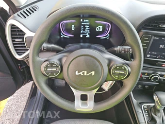 2025 Kia Soul LX - miniatura 10