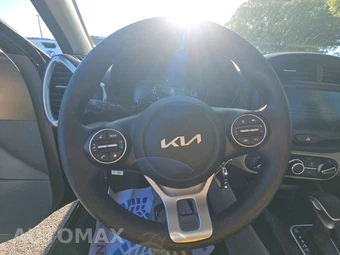 2025 Kia Soul LX - miniatura 10