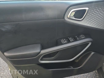 2025 Kia Soul LX - miniatura 9