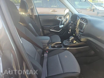 2025 Kia Soul LX - miniatura 8
