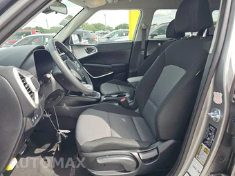 2025 Kia Soul LX - miniatura 7