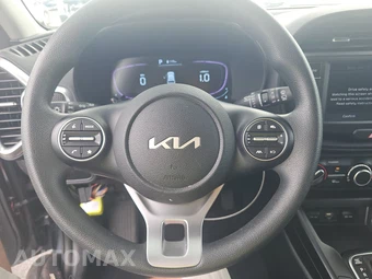 2025 Kia Soul LX - miniatura 10