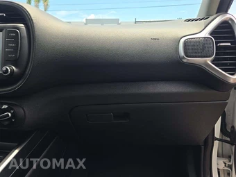 2025 Kia Soul LX - miniatura 16