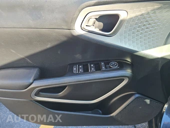 2025 Kia Soul LX - miniatura 9