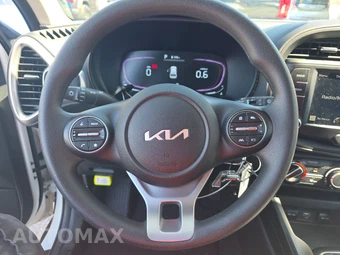 2025 Kia Soul LX - miniatura 10